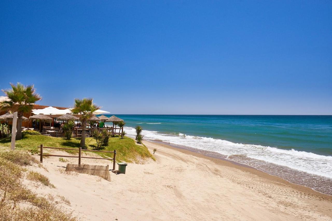 Oleholidays 806 Romana Playa Primera Linea De Playa 马尔韦利亚 外观 照片
